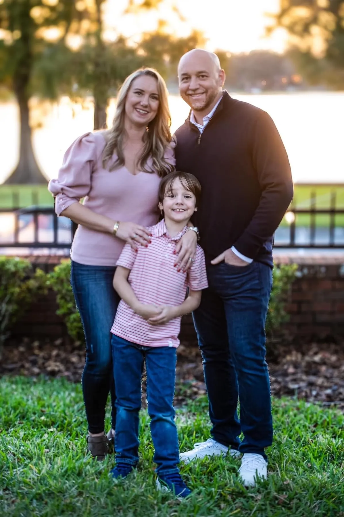 Chadwick Bearden, U.S. Air Force veteran and owner of VetBuysHomes, with his family